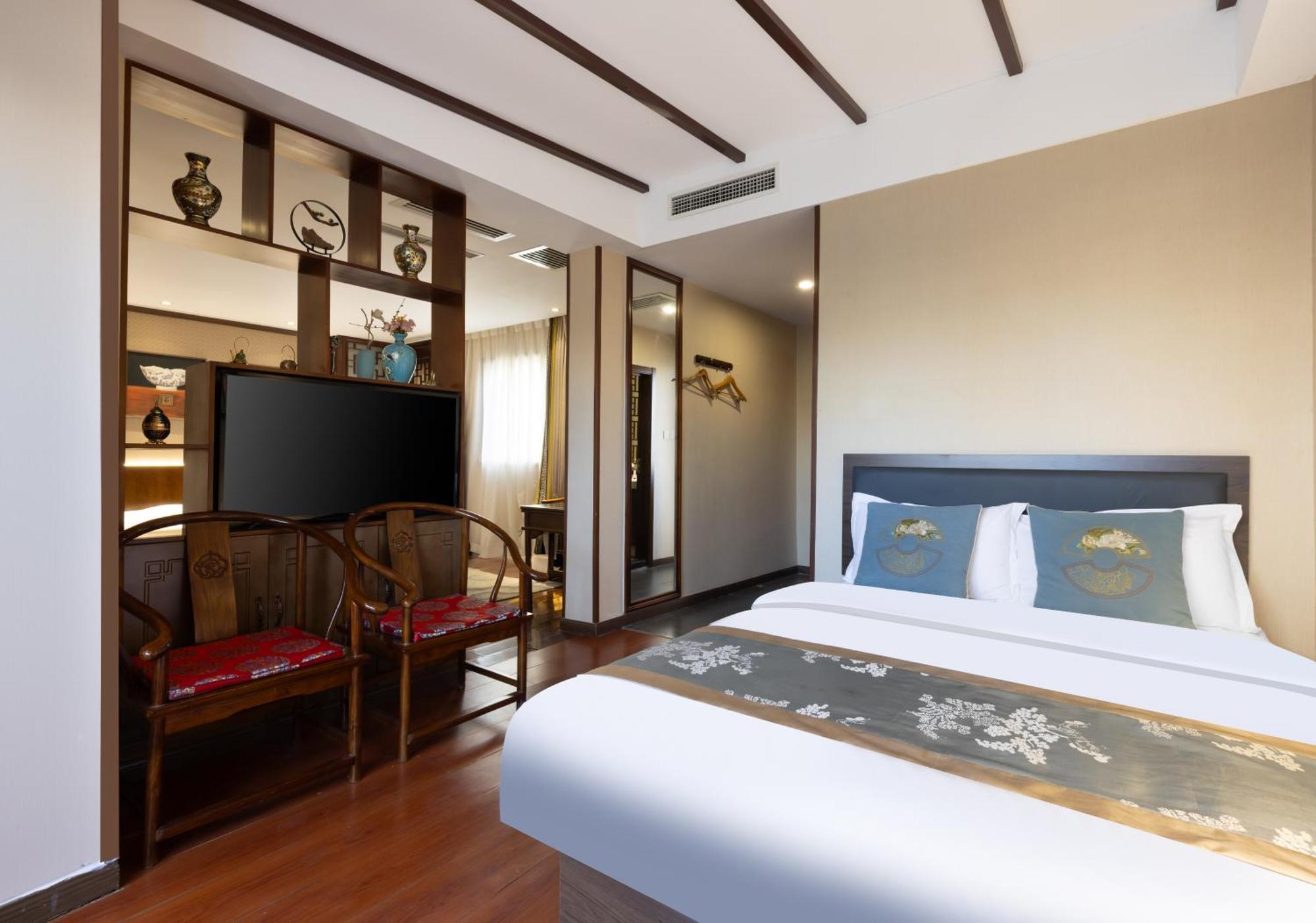 Chinese Culture Boutique Hotel-Tangfu,Traditional Chinese Theme,Heart Of Beijing,Near Forbidden City,Tiananmen Square,Hutongs,Metro Access,Free Coffee,Tea,Laundry Номер фото
