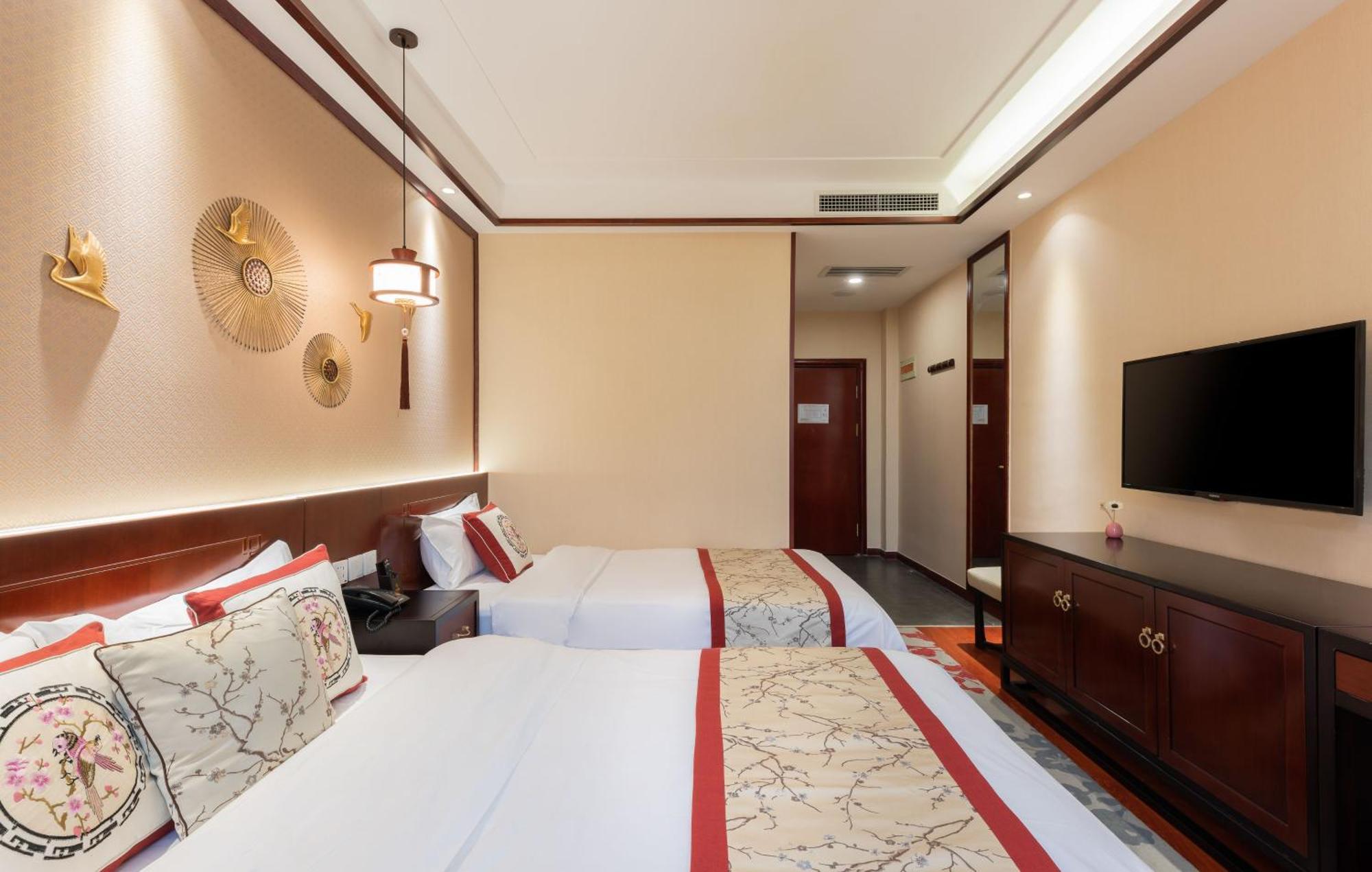 Chinese Culture Boutique Hotel-Tangfu,Traditional Chinese Theme,Heart Of Beijing,Near Forbidden City,Tiananmen Square,Hutongs,Metro Access,Free Coffee,Tea,Laundry Номер фото